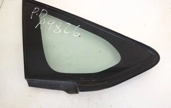 Toyota Auris 150 Front triangle window/glass 