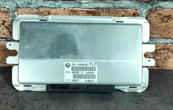 BMW 5 GT F07 Suspension control unit/module 6850298