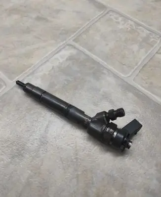 Mercedes-Benz B W245 Fuel injector A6400700787 0445110167
