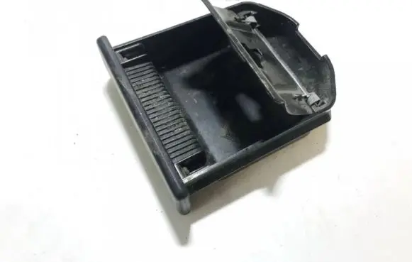 Car ashtray