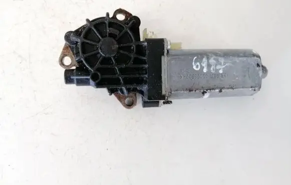 Mercedes-Benz R W251 Seat adjustment motor 0390203001 820289224