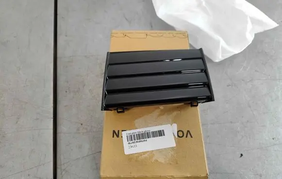 Audi e-tron Front bumper lower grill 4ke853949bt94
