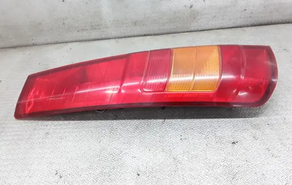 Mitsubishi Space Runner Rear/tail lights 22087268