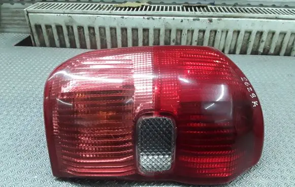 Toyota RAV 4 (XA20) Rear/tail lights