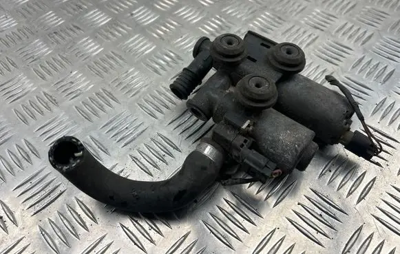 BMW 3 E90 E91 Coolant heater control valve 1147412149