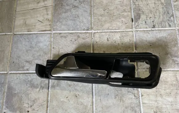 Volkswagen Touran I Loading door interior handle 1T0837197A