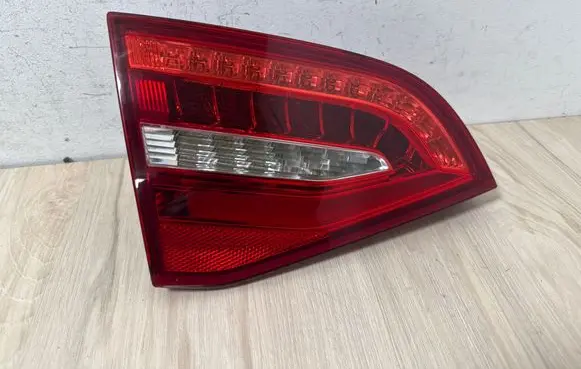Audi A4 S4 B8 8K Tailgate rear/tail lights 8K9945093E