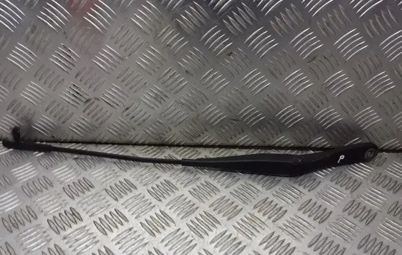 Opel Astra H Front wiper blade arm