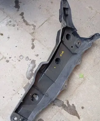 Volvo XC90 Fender mounting bracket 31391777 AD7011