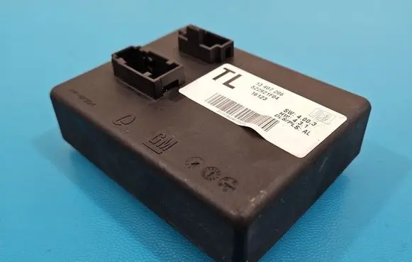 Opel Insignia A Central body control module 13407206 IMPRK1576161