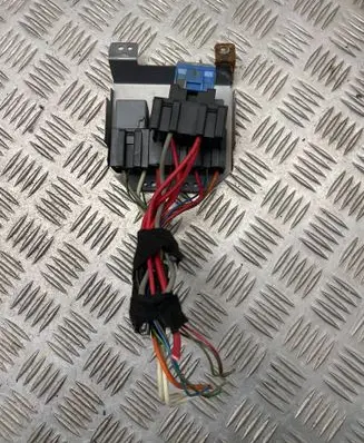 Mercedes-Benz ML W163 Fuse box set 1635425540