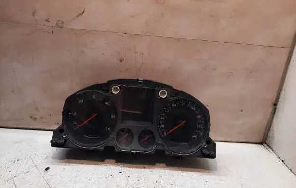 Volkswagen PASSAT B6 Speedometer (instrument cluster) A2C53194181