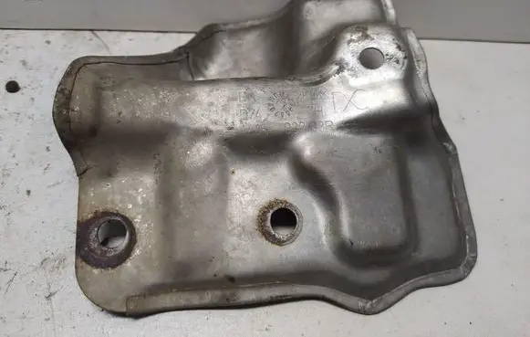 Renault Clio IV Heat shield in engine bay 110602770R