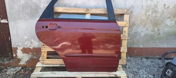 KIA Cerato Rear door