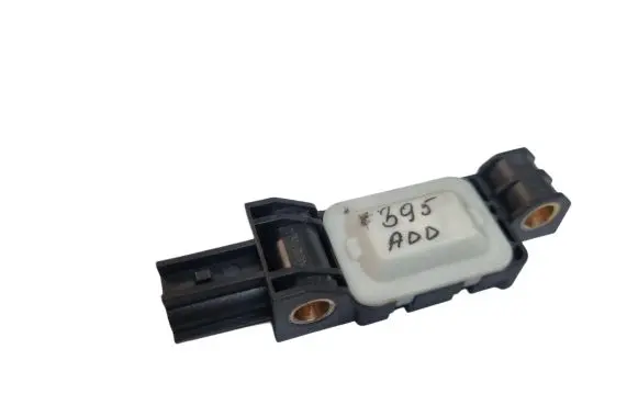 Audi A8 S8 D3 4E Airbag deployment crash/impact sensor 4B0959643D 280505 011035