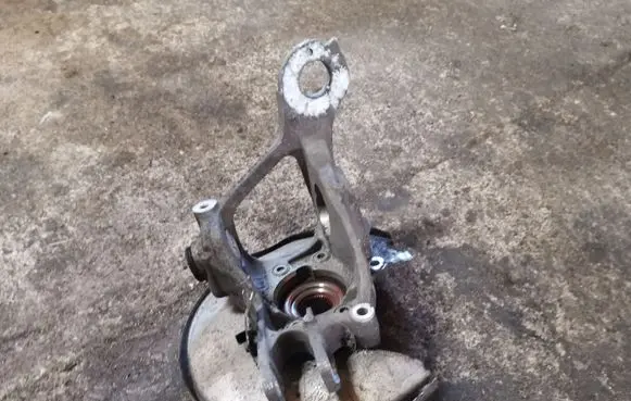 Audi A6 S6 C7 4G Rear wheel hub 8R0505432F