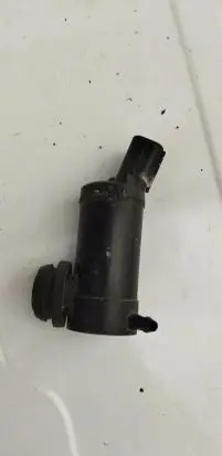 Subaru XV Windscreen/windshield washer pump