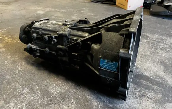 BMW 1 E82 E88 Manual 6 speed gearbox 1069401105 7533818