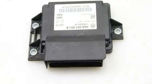 Volkswagen PASSAT B7 Hand brake control module 3AA907801E