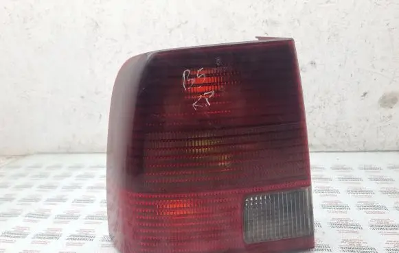 Volkswagen PASSAT B5 Rear/tail lights 3B5945095F