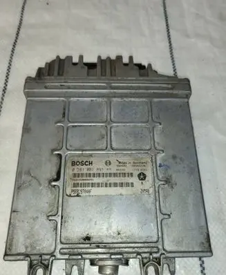 Jeep Cherokee Engine control unit/module 0281001893