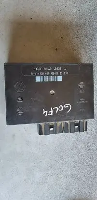 Volkswagen Golf IV Engine control unit/module 1C0962258J 5ZA00795550
