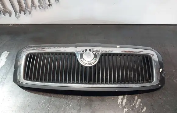 Skoda Superb B5 (3U) Front grill 3U0853651 3U0853651C 12101300