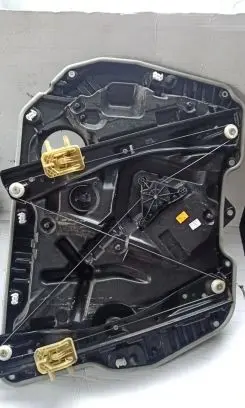 BMW X4 G02 Front door electric window regulator 7431770