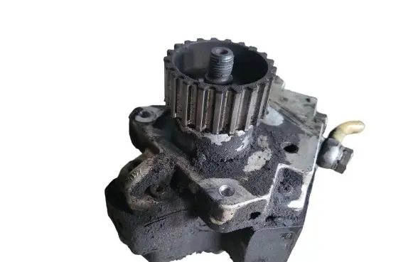 Audi A6 S6 C6 4F Fuel injection high pressure pump 059130755E