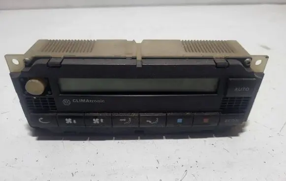 Volkswagen Golf IV Climate control unit 3B1907044B 5HB00761710