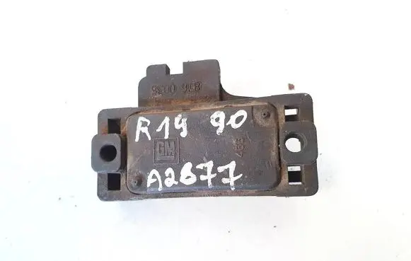 Renault 19 Air pressure sensor 8760036