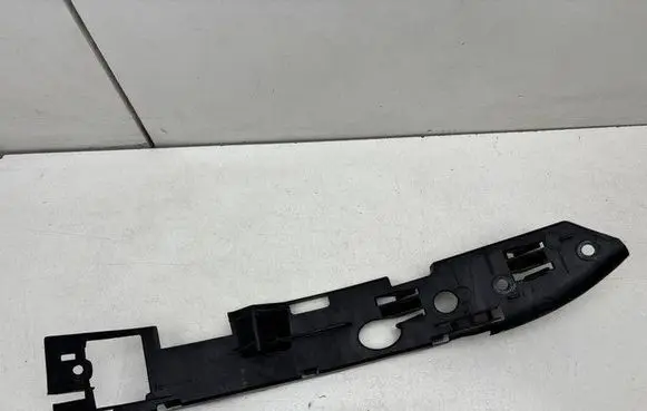 Volkswagen Touareg I Front bumper mounting bracket 7L6807183C