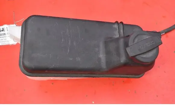 Coolant expansion tank/reservoir