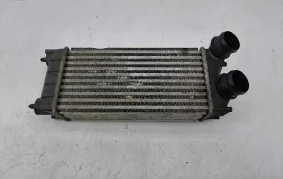 Citroen DS4 Intercooler radiator 9684212480