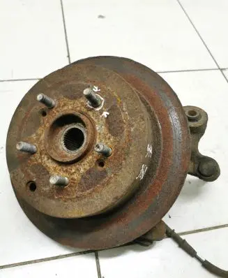 Hyundai Santa Fe Rear wheel hub spindle/knuckle 