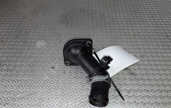 Audi A3 S3 8L Engine coolant pipe/hose 038121121D
