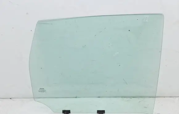 Nissan Note (E11) Rear door window glass