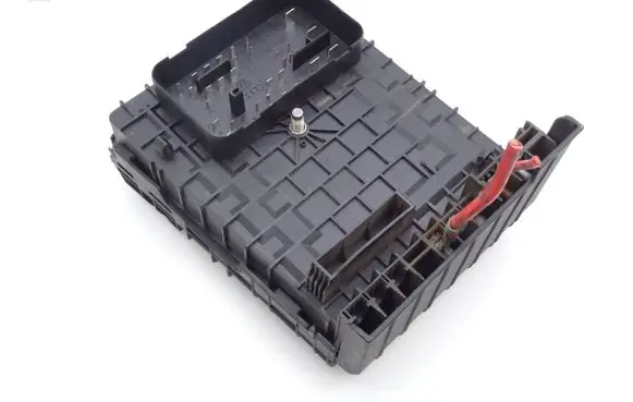 Volkswagen Golf Plus Fuse module 1K0937125A
