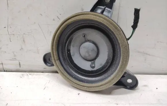 Audi A8 S8 D4 4H Front door speaker 4H0035397