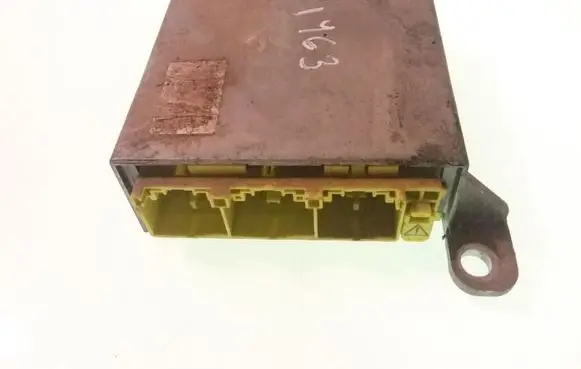 Mazda 6 Airbag control unit/module 3326253