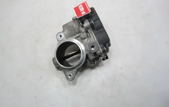 Volkswagen PASSAT B8 Throttle valve 04L128063AA V290565098