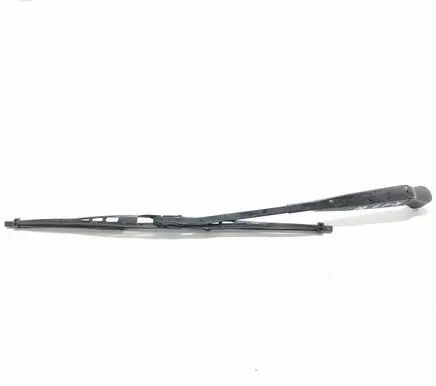 Toyota Avensis T250 Rear wiper blade 6897