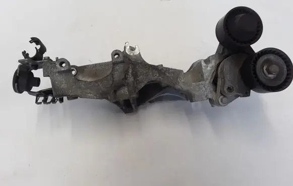 Renault Latitude (L70) Generator/alternator bracket 8200881264