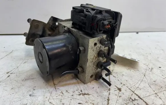Volkswagen Polo IV 9N3 ABS Pump 0265950592 78420L0332