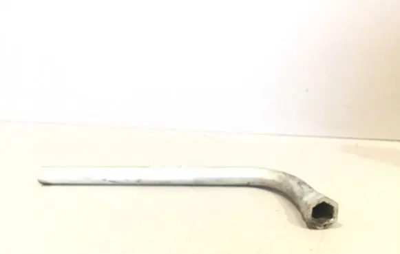 Audi A6 S6 C7 4G Wheel nut wrench 8N0012219