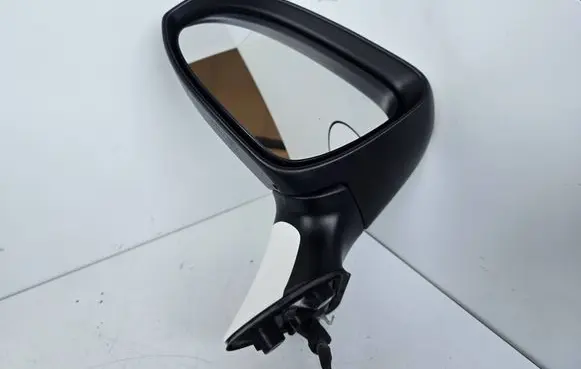 Front door electric wing mirror