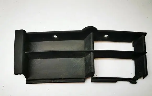 BMW 5 E39 Front bumper lower grill 8235640 51118235640 511182356409