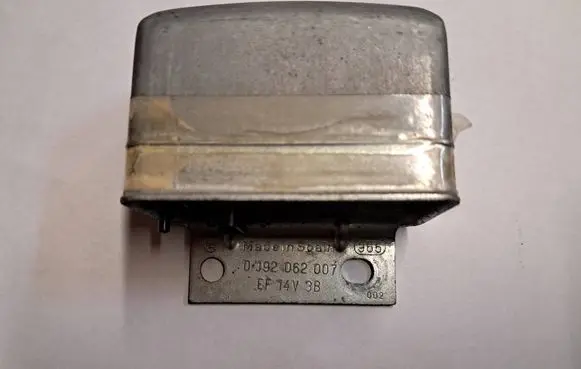 Mercedes-Benz SL R107 Seat control switch 0192062007