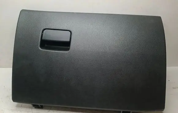 Citroen C4 Aircross Glove box