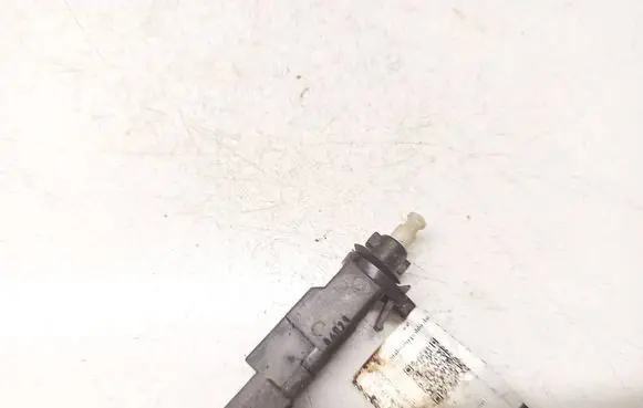 Mercedes-Benz E W211 Brake pedal sensor switch 0015454009
